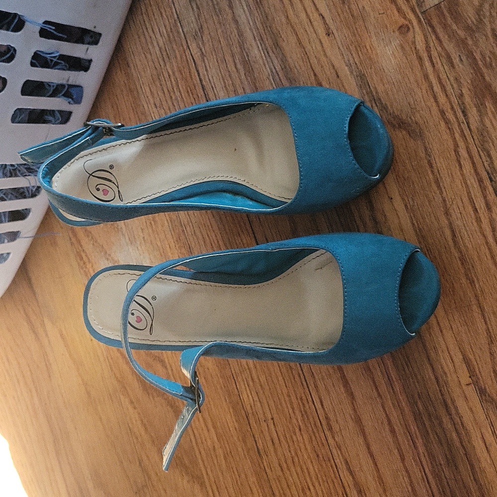RUE 21 ECT! 5/6  Turquoise WOMENS HIGH HEEL PLATFORM OPEN TOE